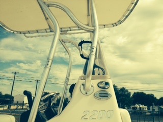 Close_up_breakaway_pins